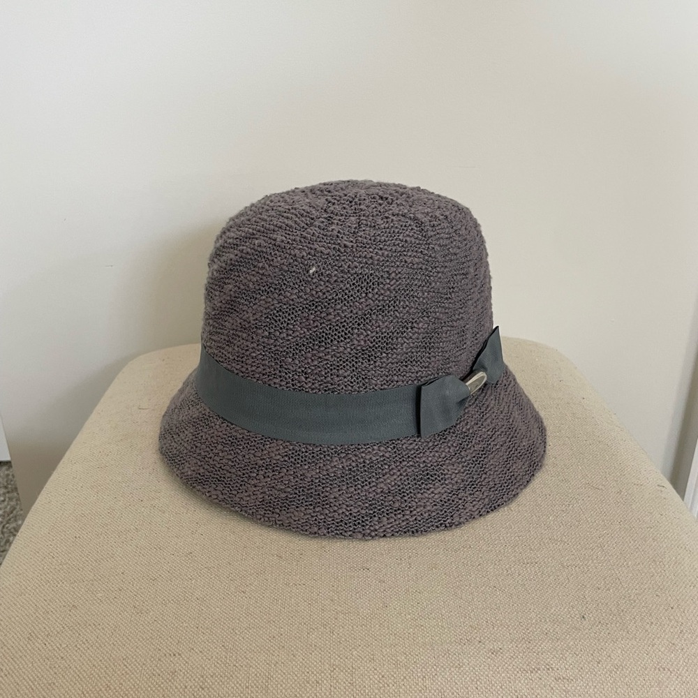 Purple straw hat